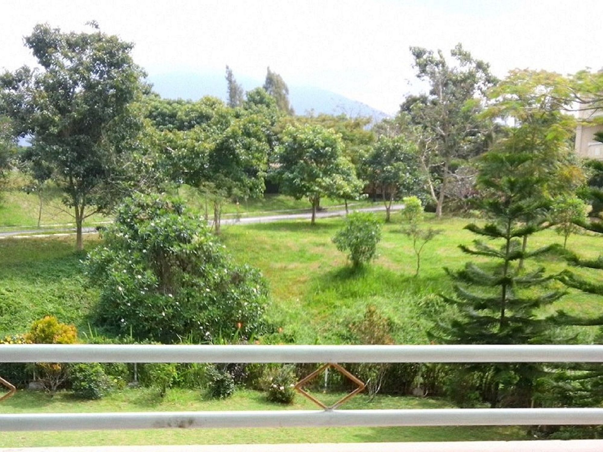 Villa Puncak Resort Чипанас Экстерьер фото